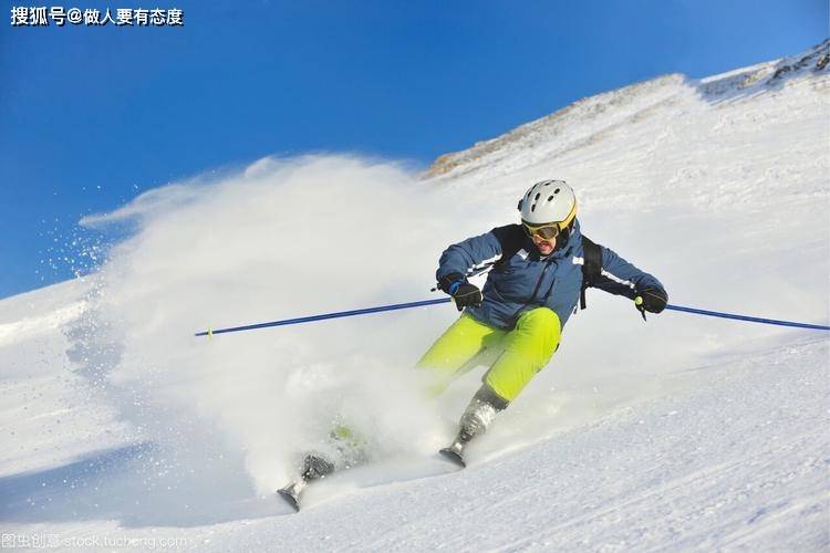 意大利运动员在滑雪项目中勇夺冠军